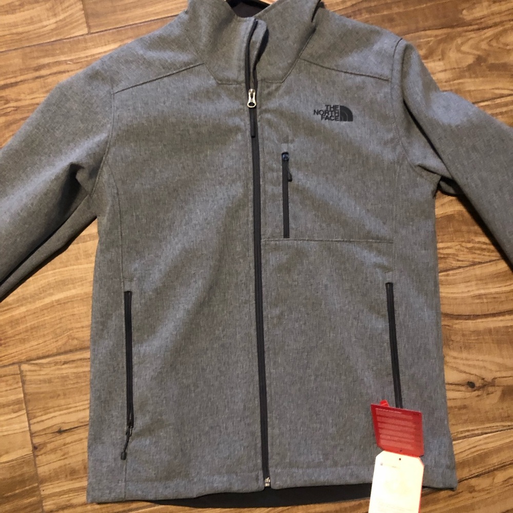NWT North face men’s size small jacket